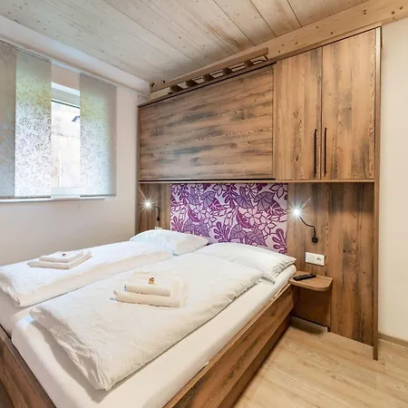 Large In Sankt Georgen With Balcony Apartment