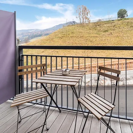 Large In Sankt Georgen With Balcony * Furstau
