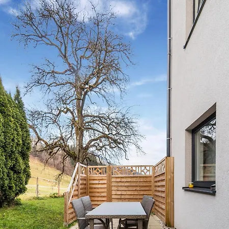 Large In Sankt Georgen With Balcony * Furstau