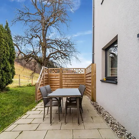 Large In Sankt Georgen With Balcony * Furstau