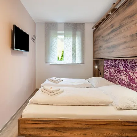 Large In Sankt Georgen With Balcony Apartment